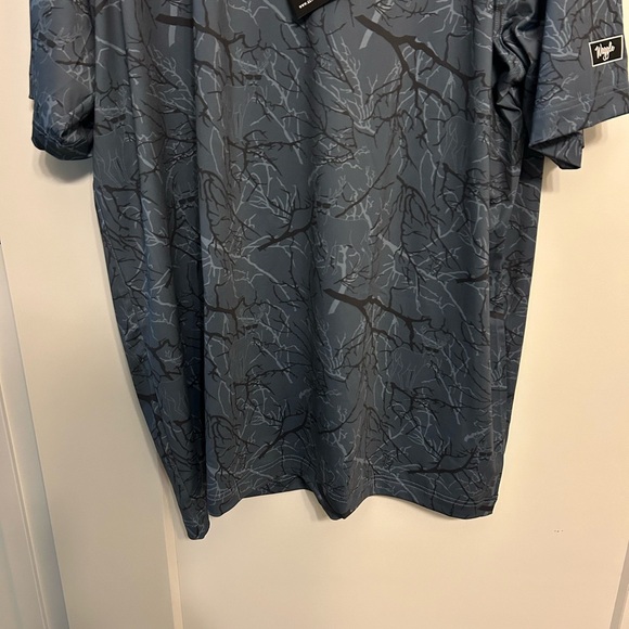 NWT Men’s Waggle Collared Deer Disguise Polo - Picture 4 of 9